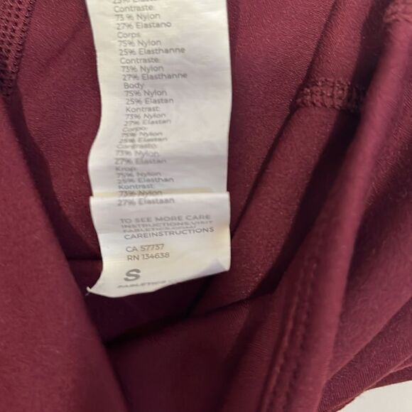 Fabletics motion 365 maroon mid rise cropped leggings - Picture 5 of 7